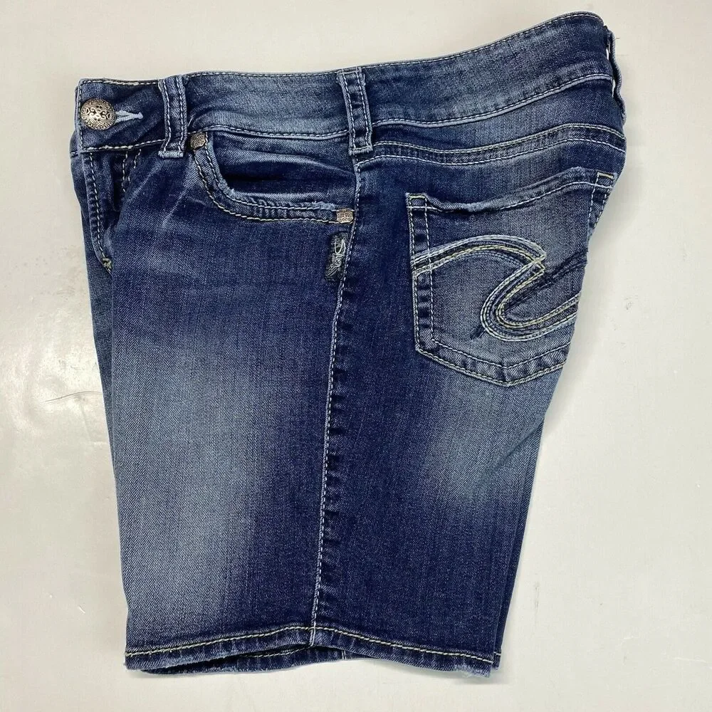 Silver Suki Mid Shorts 27 Blue Stretch Denim Jean Dark Wash Distressed